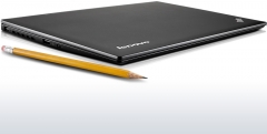 ThinkPad-X1-Carbon-Laptop-PC-Closed-Side-View-11L-940x475.jpg